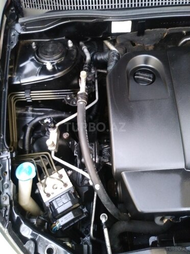 Toyota Corolla 2005, 295,800 km - 1.4 l - Bakı