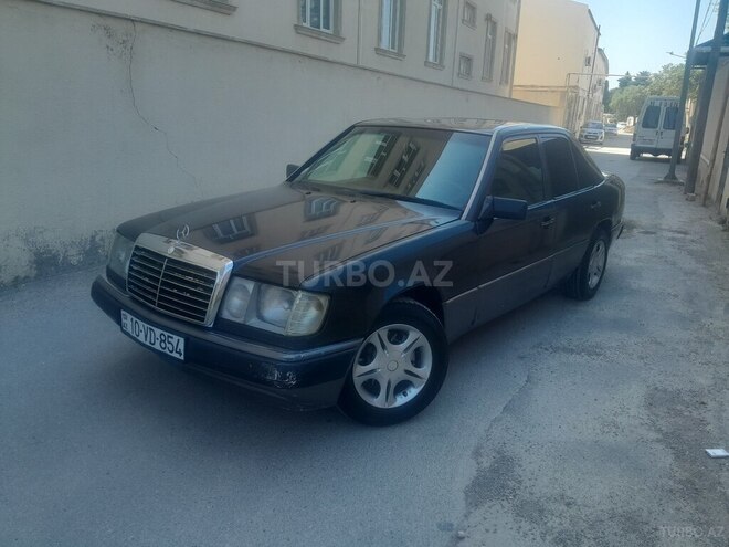 Mercedes E 300 d 1993, 284,632 km - 3.0 l - Bakı
