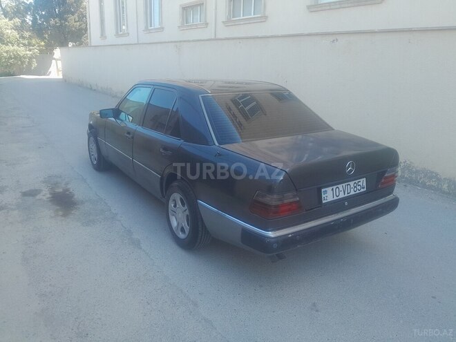 Mercedes E 300 d 1993, 284,632 km - 3.0 l - Bakı