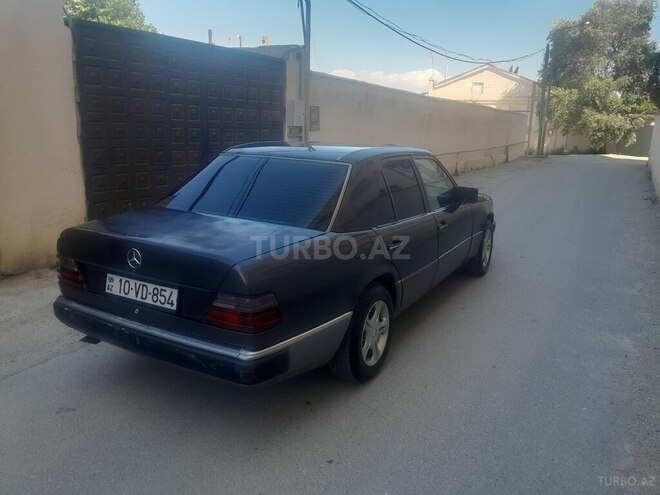 Mercedes E 300 d 1993, 284,632 km - 3.0 l - Bakı