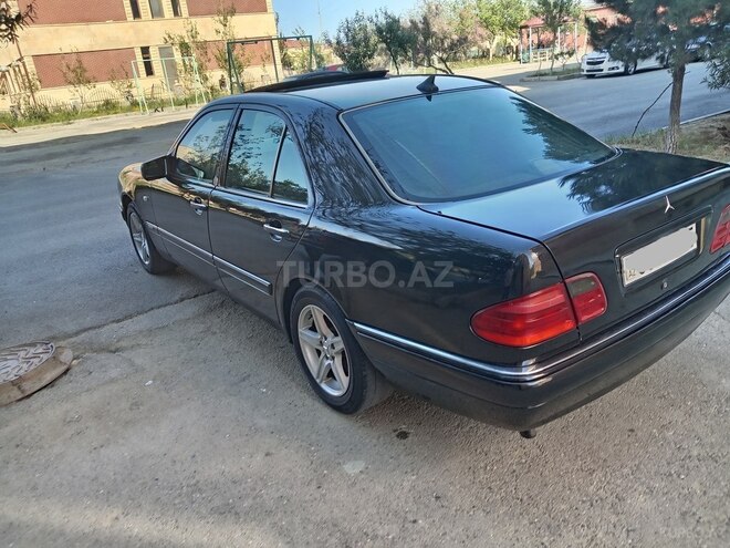 Mercedes E 230 1995, 325,880 km - 2.3 l - Bakı