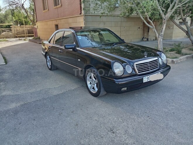Mercedes E 230 1995, 325,880 km - 2.3 l - Bakı