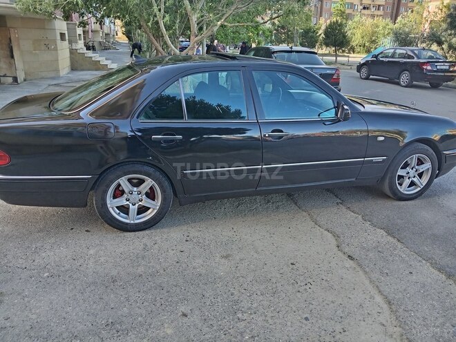 Mercedes E 230 1995, 325,880 km - 2.3 l - Bakı