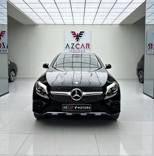 Mercedes GLC 300 4MATIC Coupe-1