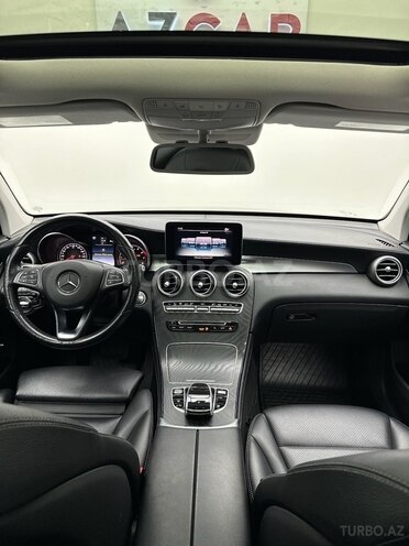 Mercedes GLC 300 4MATIC Coupe-10