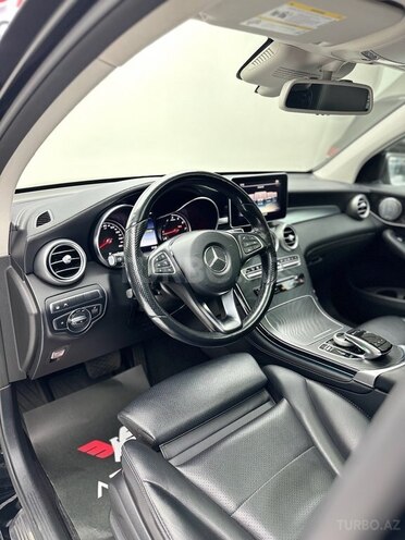 Mercedes GLC 300 4MATIC Coupe-13