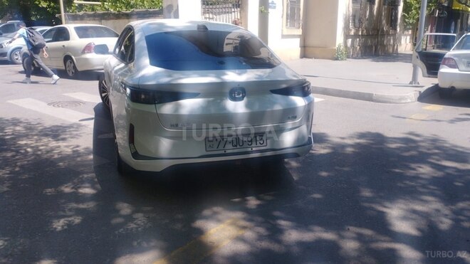 Changan Qiyuan A05 2024, 2,000 km - 1.5 л - Bakı