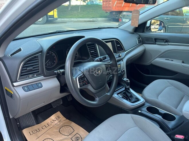 Hyundai Elantra 2017, 96,500 km - 2.0 l - Bakı