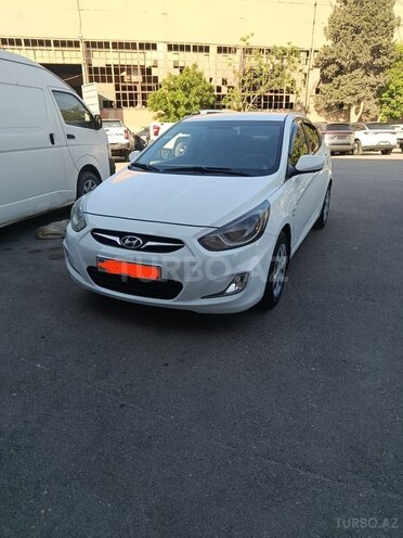 Hyundai Accent 2013, 168,619 km - 1.6 л - Bakı