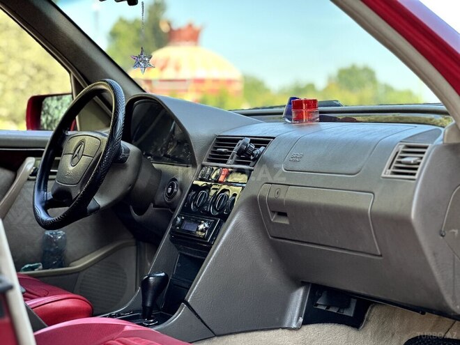 Mercedes C 220 1985, 547,000 km - 2.2 l - Göyçay