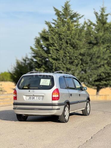 Opel Zafira 2001, 500,000 km - 1.8 l - Qusar