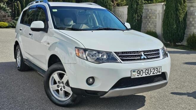 Mitsubishi Outlander 2008, 120,000 km - 3.0 l - Bakı