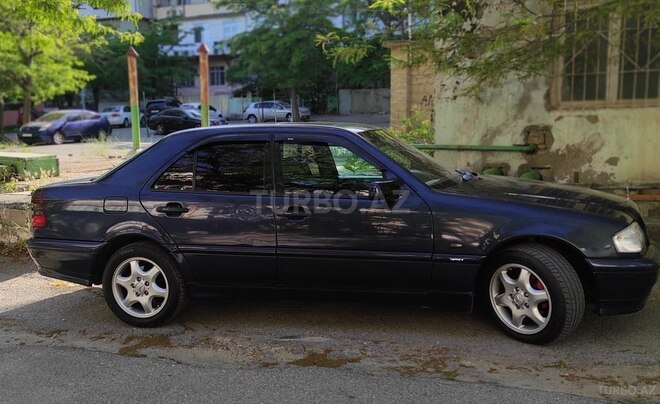 Mercedes C 240 1999, 275,000 km - 2.4 л - Bakı