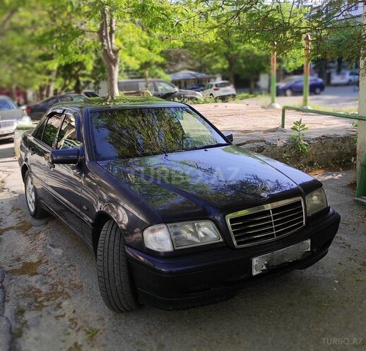 Mercedes C 240 1999, 275,000 km - 2.4 л - Bakı