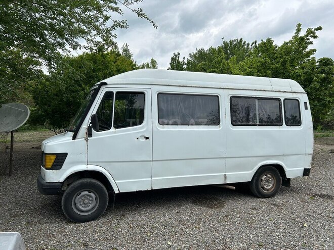 Mercedes 208 D 1991, 279,000 km - 2.3 л - Bərdə