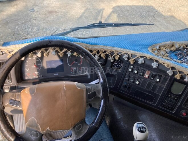 HOWO Sinotruk 2011, 220,000 km - 9.5 l - Qazax