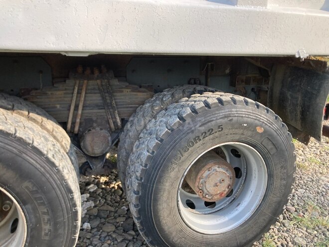 HOWO Sinotruk 2011, 220,000 km - 9.5 l - Qazax