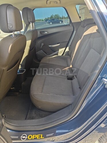 Opel Astra 2011, 220,000 km - 1.4 l - Sumqayıt
