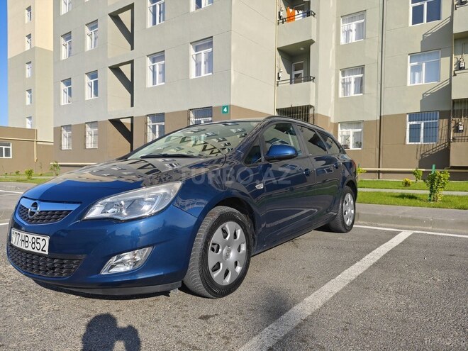 Opel Astra 2011, 220,000 km - 1.4 l - Sumqayıt