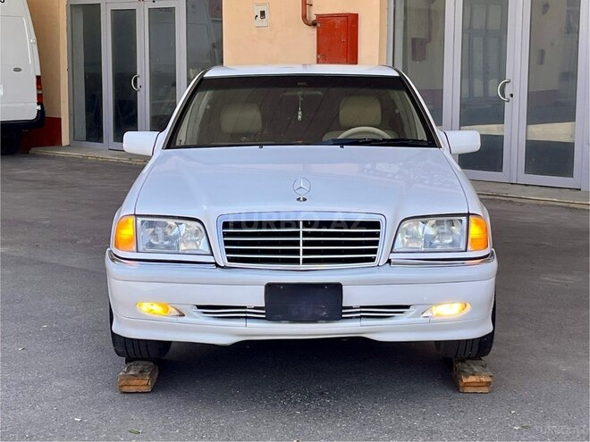 Mercedes C 230 1999, 243,000 km - 2.3 l - İmişli