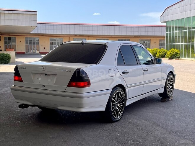 Mercedes C 230 1999, 243,000 km - 2.3 l - İmişli