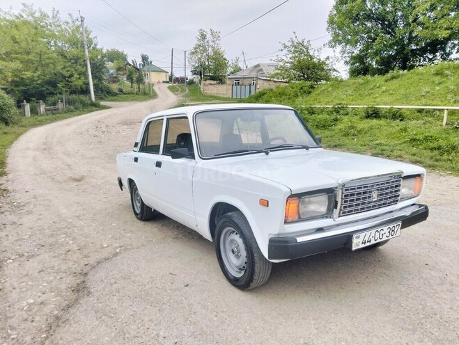 LADA (VAZ) 2107 2008, 10,000 km - 1.6 л - Qusar