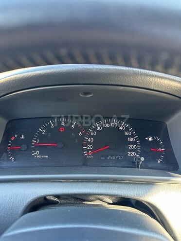 Toyota Corolla 2006, 246,371 km - 1.4 l - Bakı