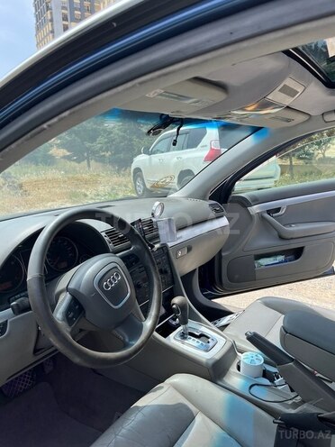 Audi A4 2005, 260,000 km - 2.0 l - Bakı