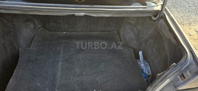 Mercedes E 200 d 1993, 465,938 km - 2.0 l - Salyan