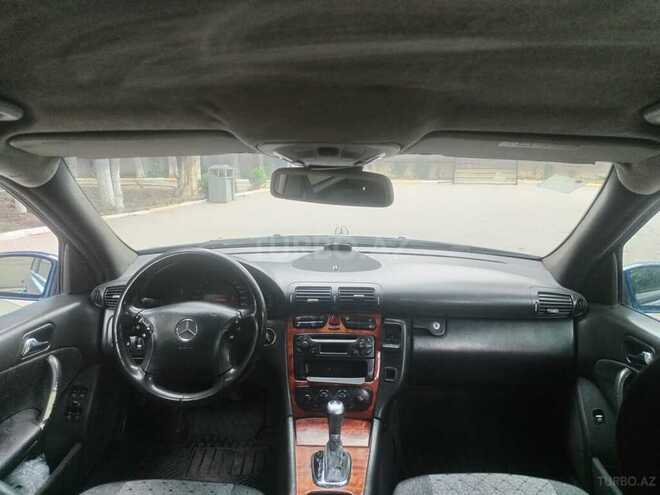 Mercedes C 220 2001, 295,632 km - 2.2 l - Sumqayıt
