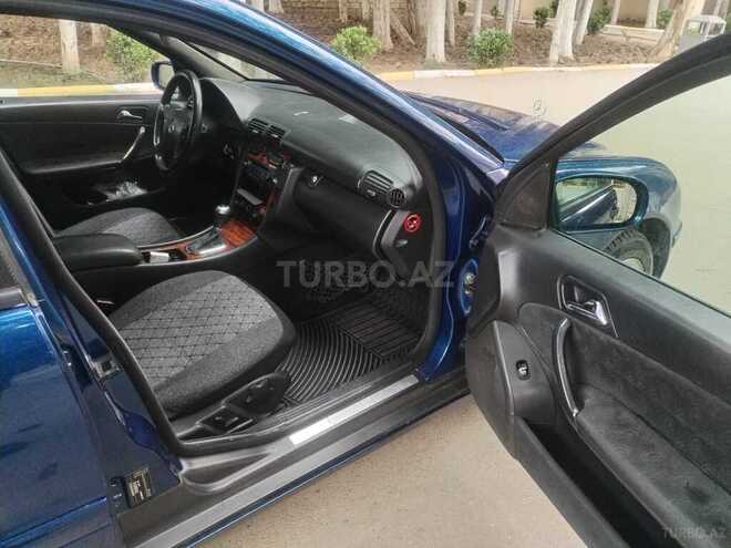 Mercedes C 220 2001, 295,632 km - 2.2 l - Sumqayıt