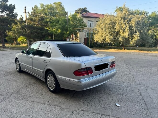 Mercedes E 240 1999, 312,000 km - 2.4 л - Sumqayıt