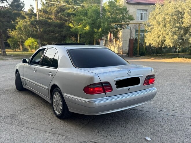 Mercedes E 240 1999, 312,000 km - 2.4 л - Sumqayıt