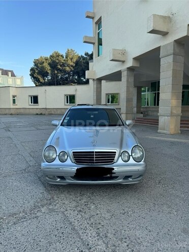 Mercedes E 240 1999, 312,000 km - 2.4 л - Sumqayıt