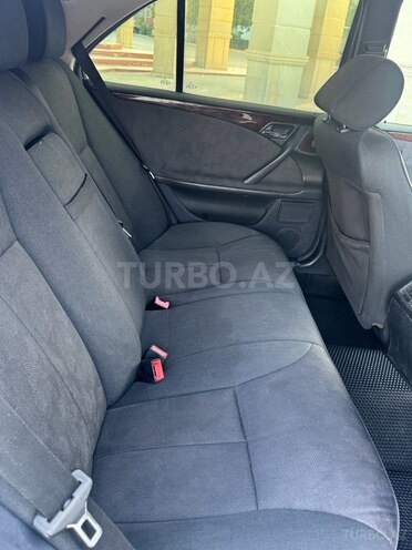 Mercedes E 240 1999, 312,000 km - 2.4 л - Sumqayıt