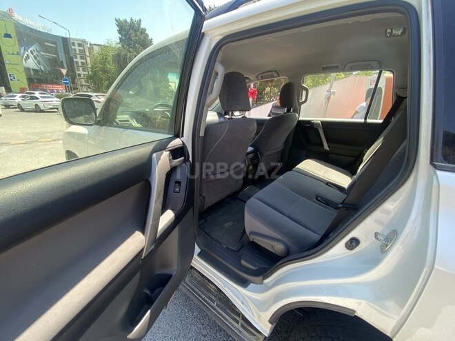 Toyota Land Cruiser Prado 2013, 110,200 km - 2.7 l - Bakı