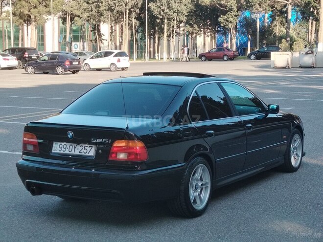 BMW 525 2002, 330,000 km - 2.5 l - Sumqayıt