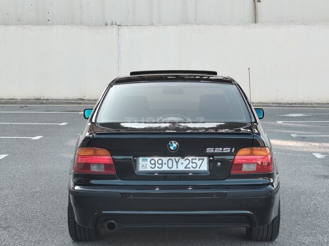 BMW 525 2002, 330,000 km - 2.5 l - Sumqayıt