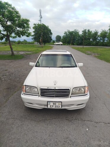 Mercedes C 230 1999, 250,000 km - 2.3 l - Qax