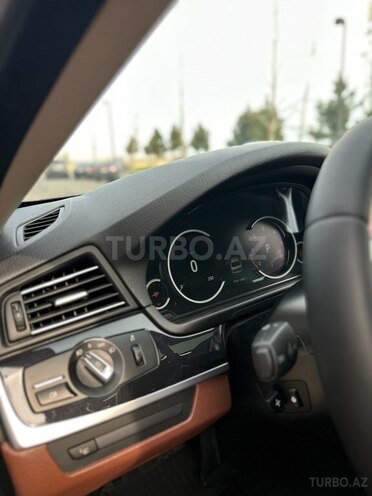 BMW 520 2015, 239,000 km - 2.0 l - Bakı