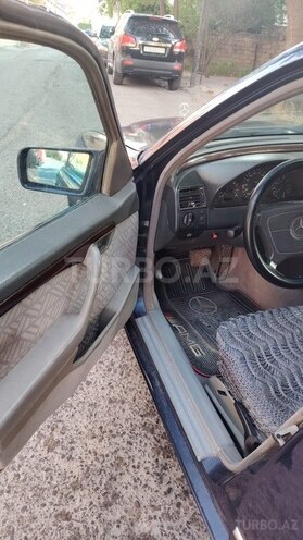 Mercedes C 180 1995, 254,200 km - 1.8 л - Bakı