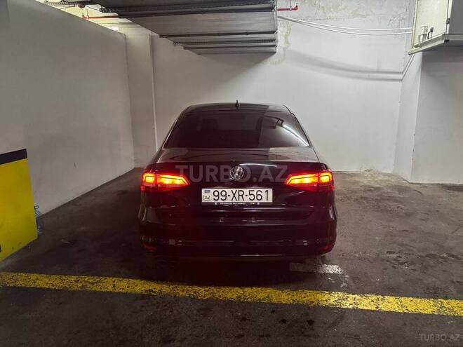 Volkswagen Jetta-6