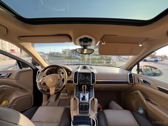 Porsche Cayenne 2011, 67,295 km - 4.8 l - Bakı