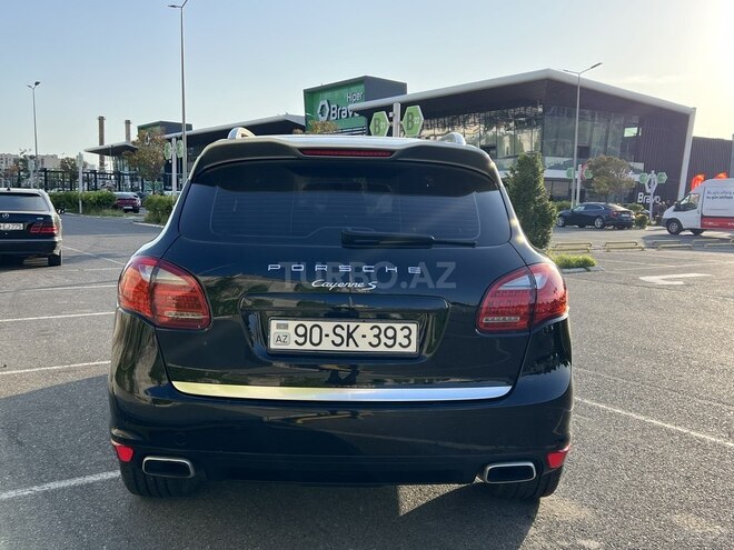 Porsche Cayenne 2011, 67,295 km - 4.8 l - Bakı