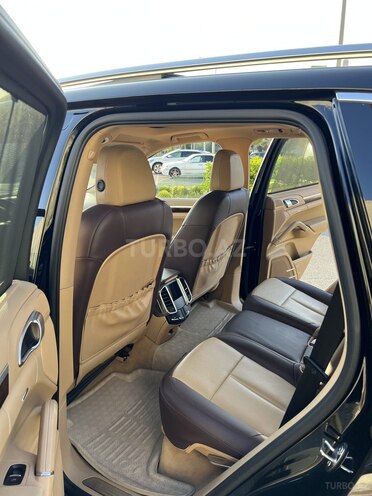 Porsche Cayenne 2011, 67,295 km - 4.8 l - Bakı