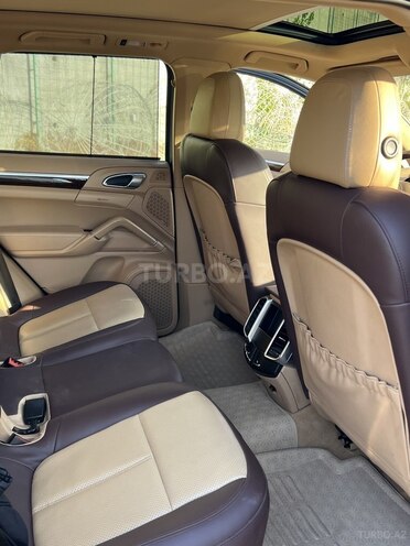 Porsche Cayenne 2011, 67,295 km - 4.8 l - Bakı