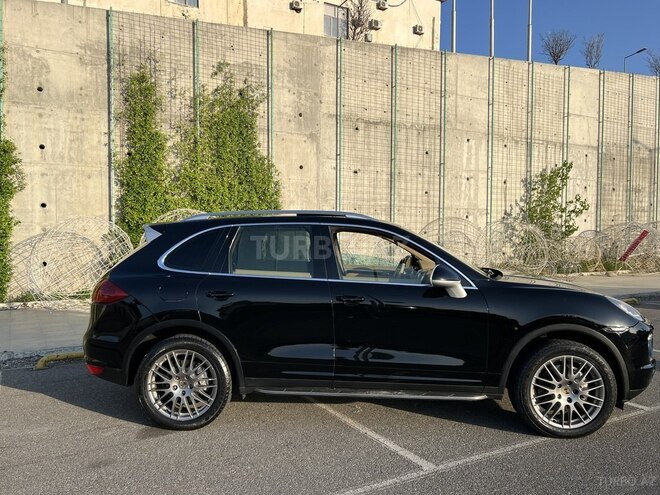 Porsche Cayenne 2011, 67,295 km - 4.8 l - Bakı