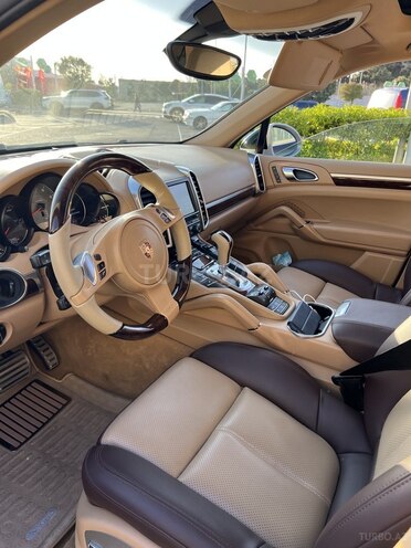 Porsche Cayenne 2011, 67,295 km - 4.8 l - Bakı