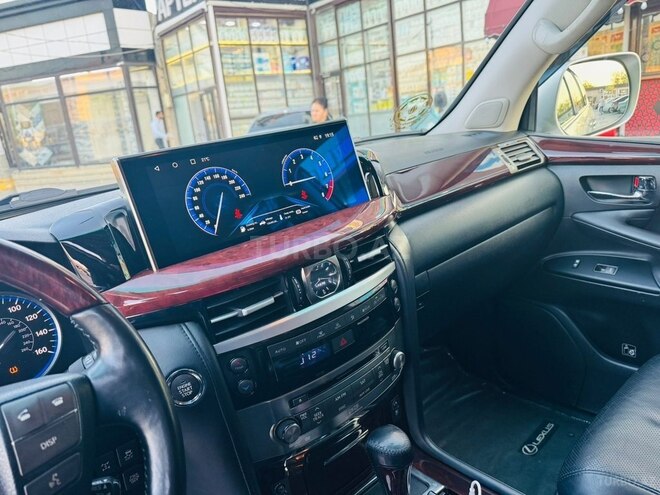 Lexus LX 570-7
