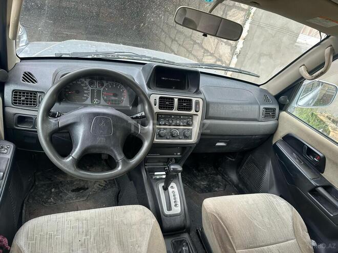 Mitsubishi Pajero io 2002, 150,000 km - 2.0 l - Şamaxı